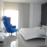 Hotel Crystal