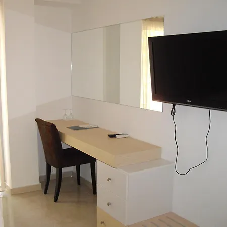 Hotel Crystal *